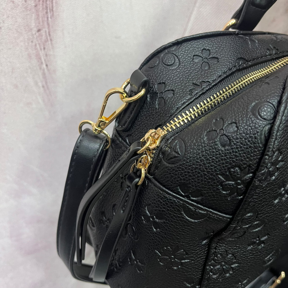 BORSA KIKKA
