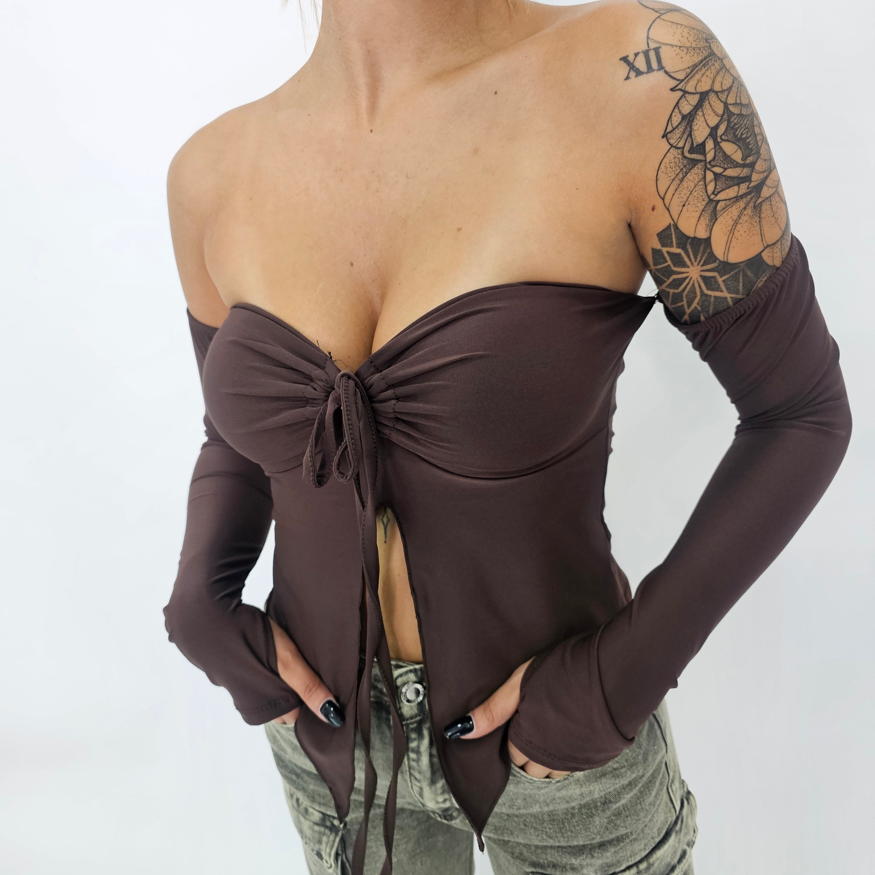 TOP CLELIA